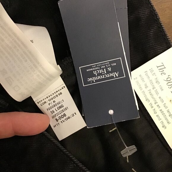 Abercrombie 20L (35L) New 90s Relaxed High Rise Curve Love Women’s Jeans Black - Picture 9 of 10